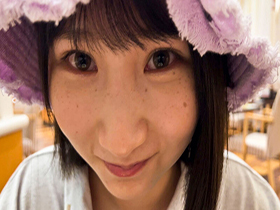 そばかすが可愛い無邪気なセフレちゃんと深夜デート！乳首にリモバイ貼られて街中プレイ サンプル動画サムネイル